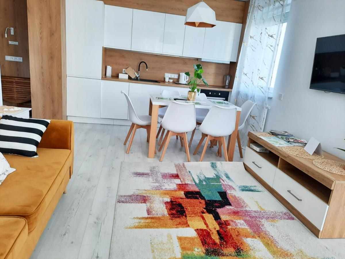 Apartament Amber Comfort Z Prywatnym Miejscem Parkingowym Колобжег Екстериор снимка